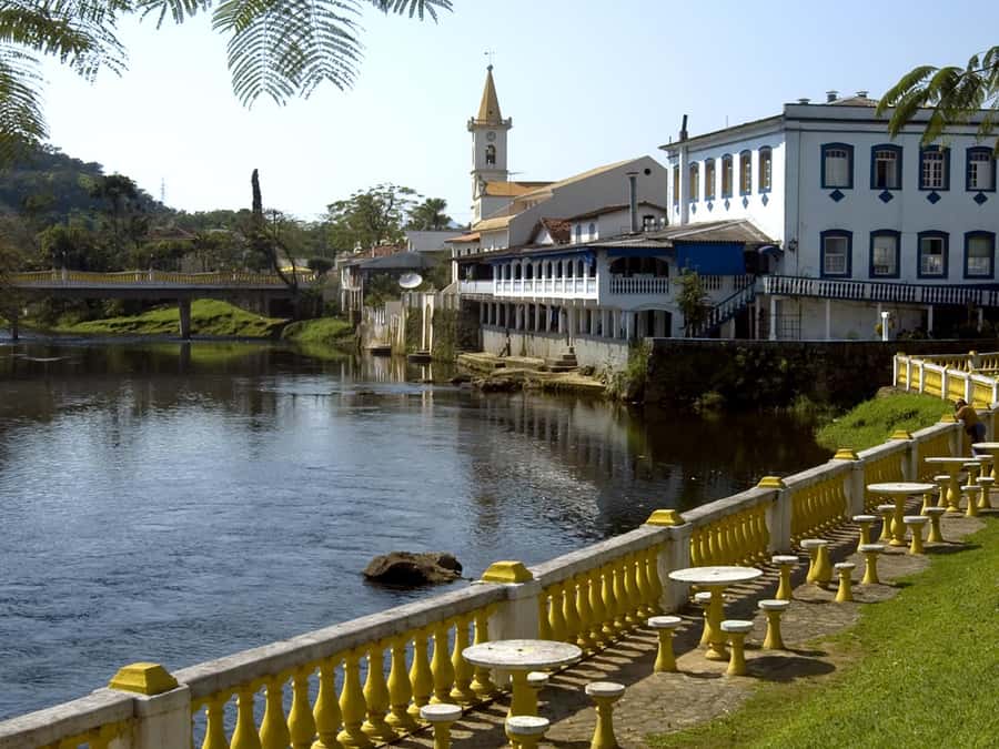 Morretes: Full Day Colonial Town Tour from Curitiba - Morretes, old streets and the Nhundiaquara River