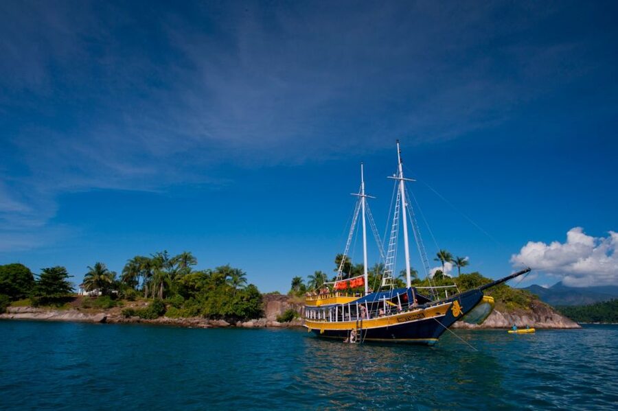 Paraty Bay: Islands & Beaches Boat Tour with Snorkeling - Booking, weather, and small details that matter