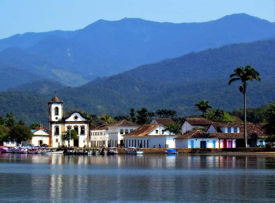 Paraty: Schooner Boat Tour with Beaches and Snorkeling - Setting Out From Paraty’s Pier