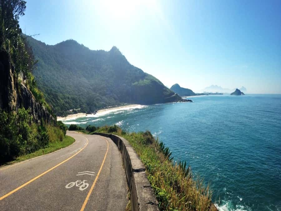 Pedra do Telégrafo Hike and Beach Full-Day Tour - Grumari or Prainha: the well-earned beach stop