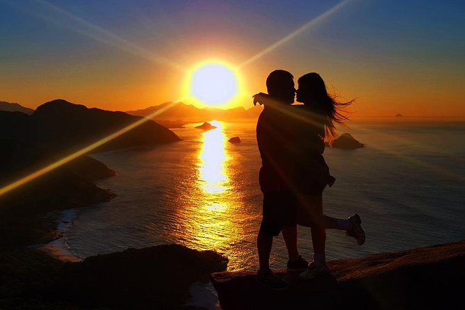 Pedra do Telégrafo Hiking Tour ( Telegraph Rock - Avoid Crowds) - Rio de Janeiro - At the rock, the guide earns the fee