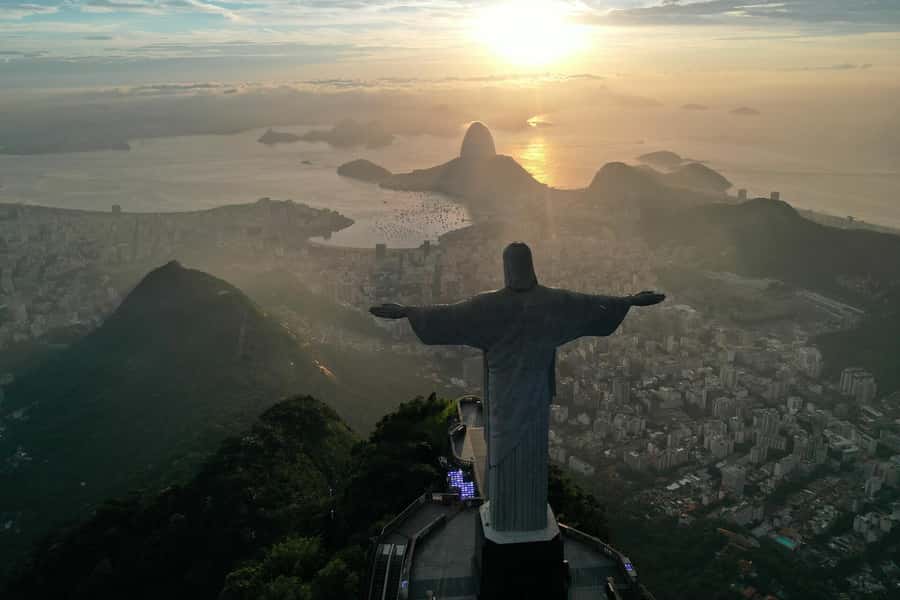 Rio Airport Layover: Christ the Redeemer & Sugarloaf Tour - Who Will Get the Most From This Tour