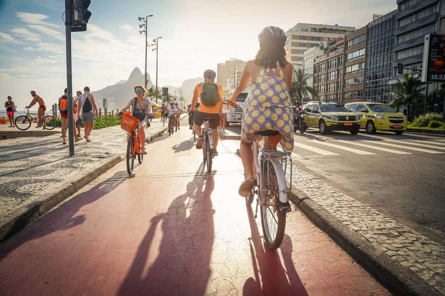 Rio Bike Tour – Discover the Beaches and Lagoon - What the guide adds, and where the tour can fall short