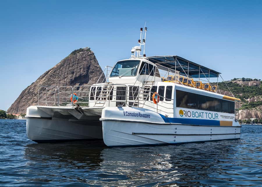 Rio: Boat Tour of Guanabara Bay - Rio’s port, Villegagnon Island, and Santos Dumont Airport
