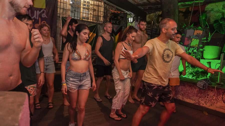 Rio: Caipirinha Workshop and Samba Class - Should you book the caipirinha and samba class?