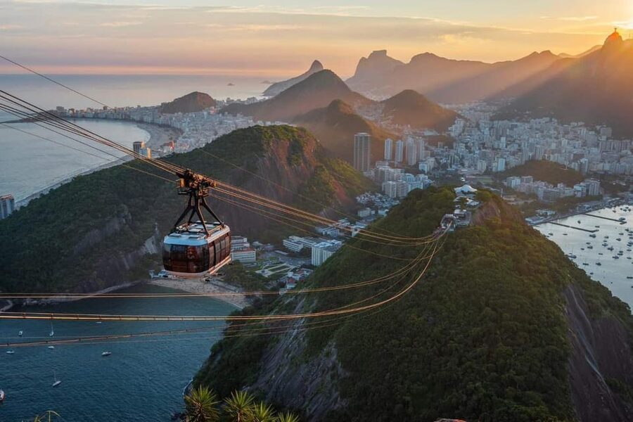 Rio: Cristo Redentor, Pão de Açúcar , almoço em churrascaria - Who should book this tour?