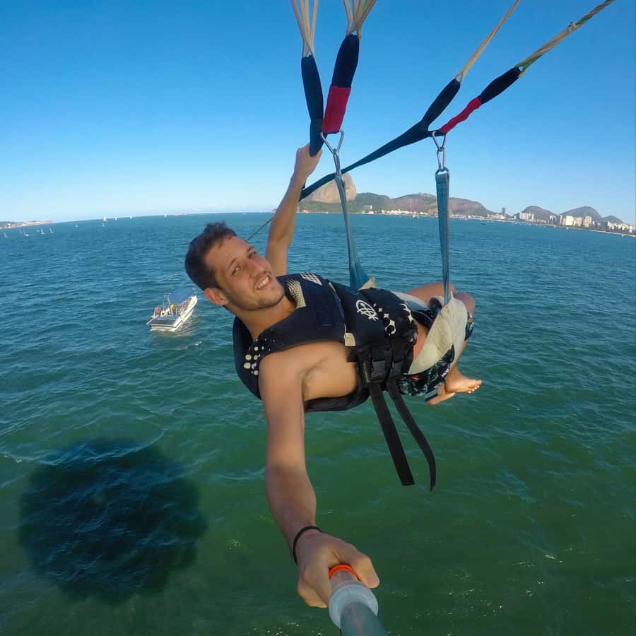 Rio de Janeiro: 2-Hour Boat Trip with Parasailing - Getting ready on the boat