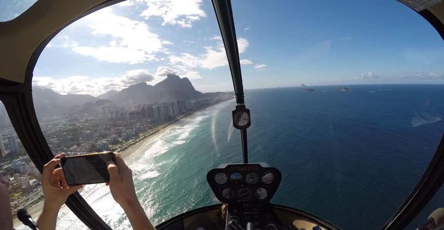 Rio de Janeiro: 30-Min Helicopter Ride with Transfers - Should you book this helicopter ride?