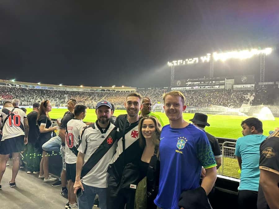 Rio de Janeiro: Attend a Vasco da Gama game with local guide - Beer, churrasco, and the pre-match ritual
