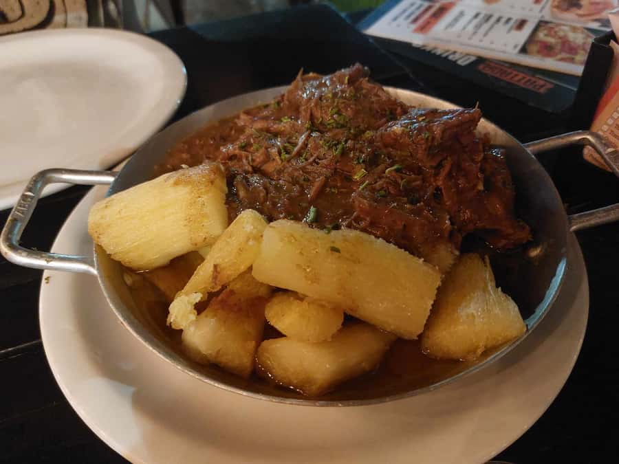 Rio de Janeiro: Barra da Tijuca Walk & Food Tour with Drinks - Why Barra da Tijuca makes a good food-tour setting