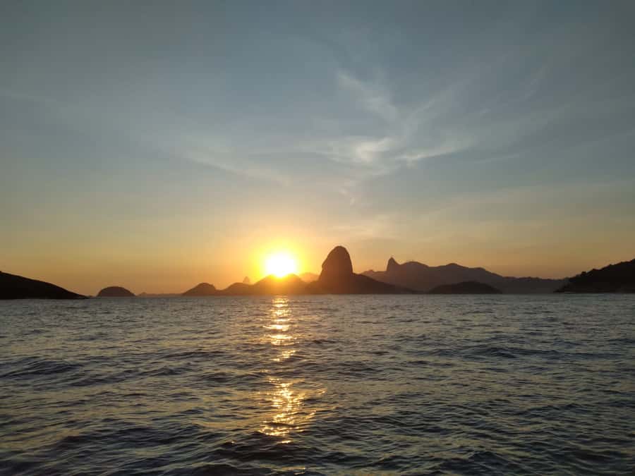 Rio de Janeiro: Boat Tour - Sunset with Beer - The guide can shape the whole evening