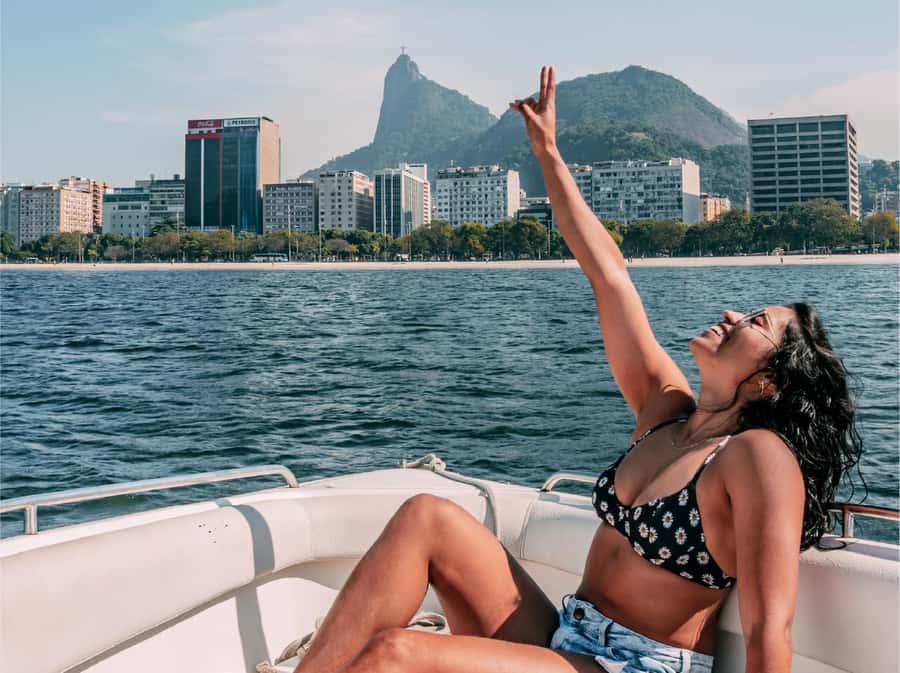 Rio de Janeiro: Boat Tour - Sunset with Beer - Sugarloaf, Red Beach, and the classic Rio view
