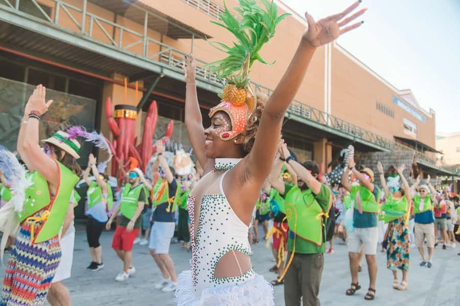 Rio de Janeiro: Carnaval Backstage Tour and Samba Class - Why the costume room is the tour’s best stop