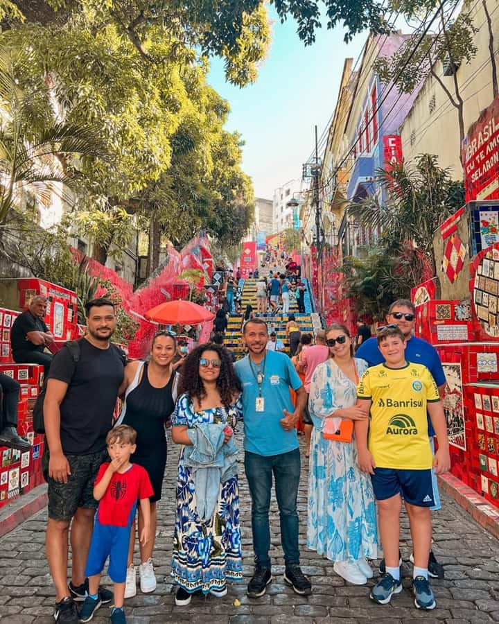 Rio de Janeiro: Christ the Redeemer, Sugarloaf, & City-tour - Guides, languages, and the human side of the day