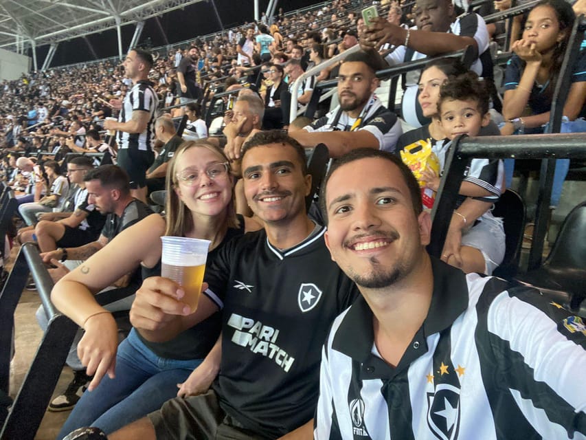 Rio de Janeiro: Enjoy a Botafogo soccer game with Locals - What the $84 price really covers