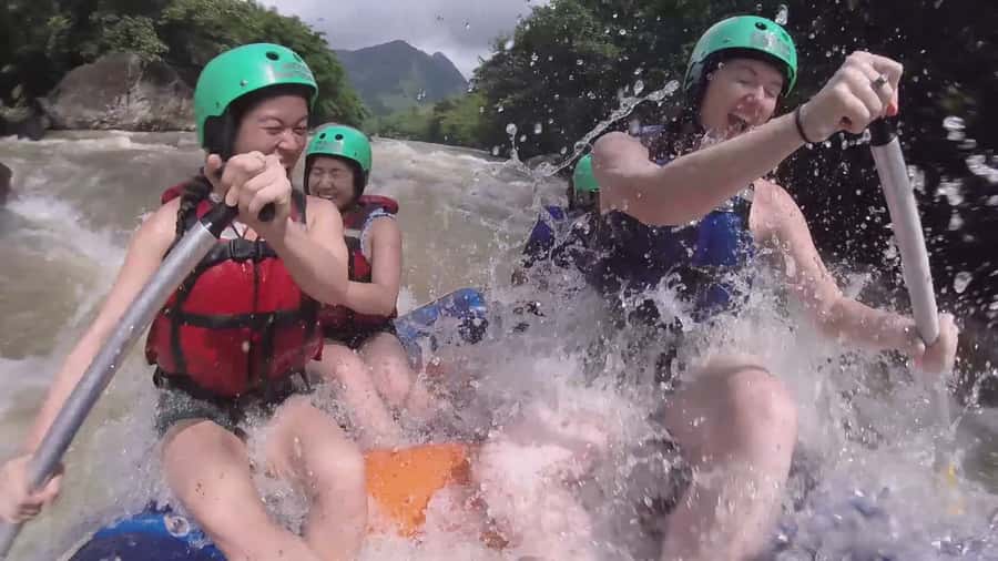 Rio de Janeiro: Guided River Rafting Tour - Safety briefing and getting on the river