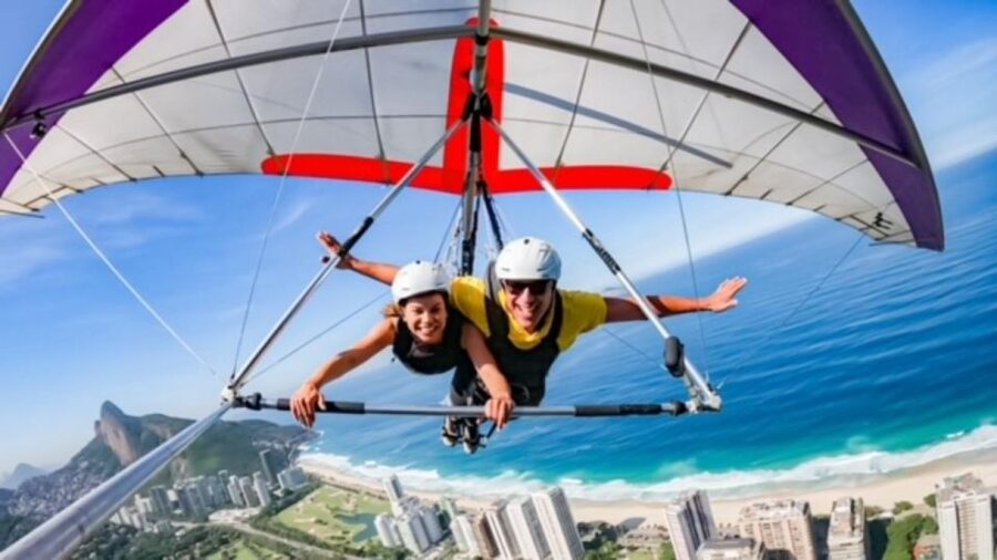 Rio de Janeiro: Hang Gliding Adventure - What the Beach Landing Is Like