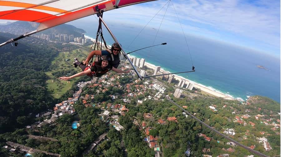 Rio de Janeiro: Hang Gliding or Paragliding Experience - Who will enjoy this most?