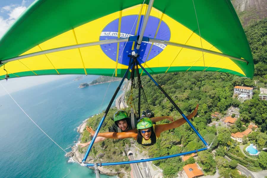 Rio de Janeiro: Hang Gliding Tandem Flight - The takeoff: a short run and a big view