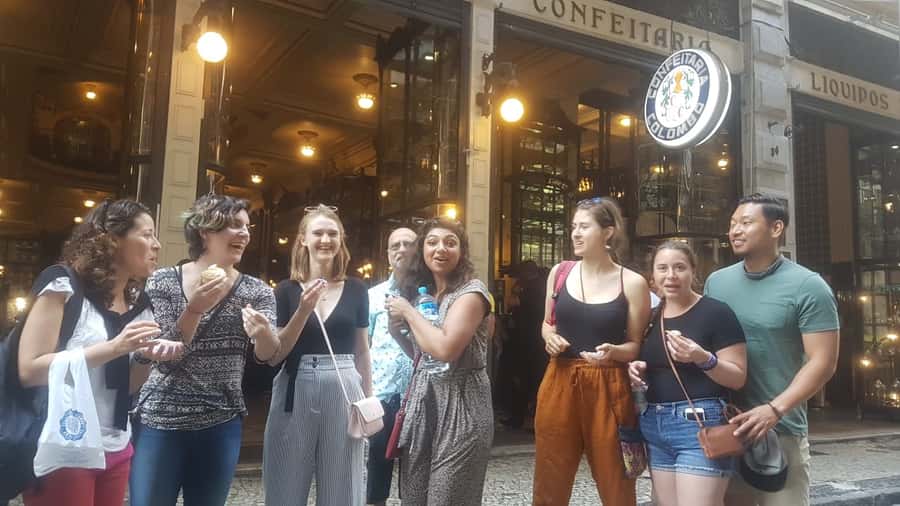 Rio de Janeiro: Historical Downtown and Lapa Walking Tour - How the guide shapes the experience