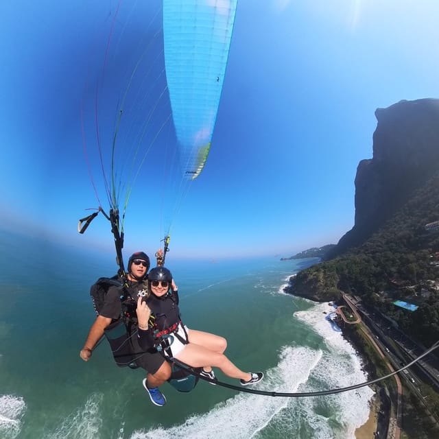 Rio de janeiro : Paragliding Tandem Flights over Rio - Should you book this Rio paragliding flight?