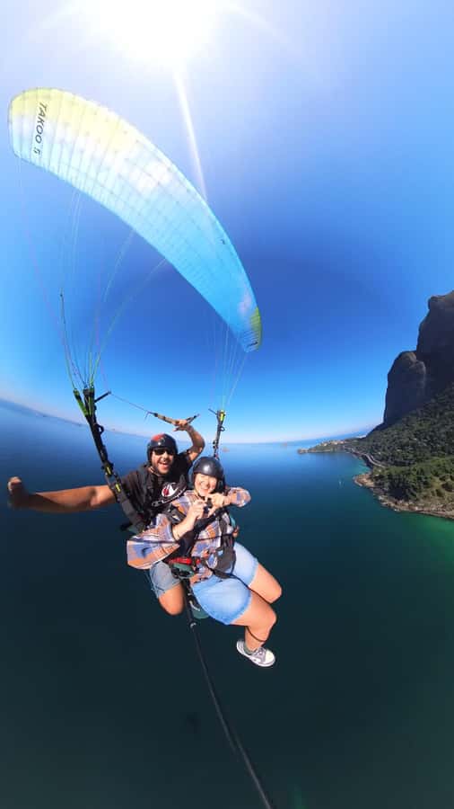 Rio de Janeiro : Paragliding Tandem Flights over Rio - Who should book this experience