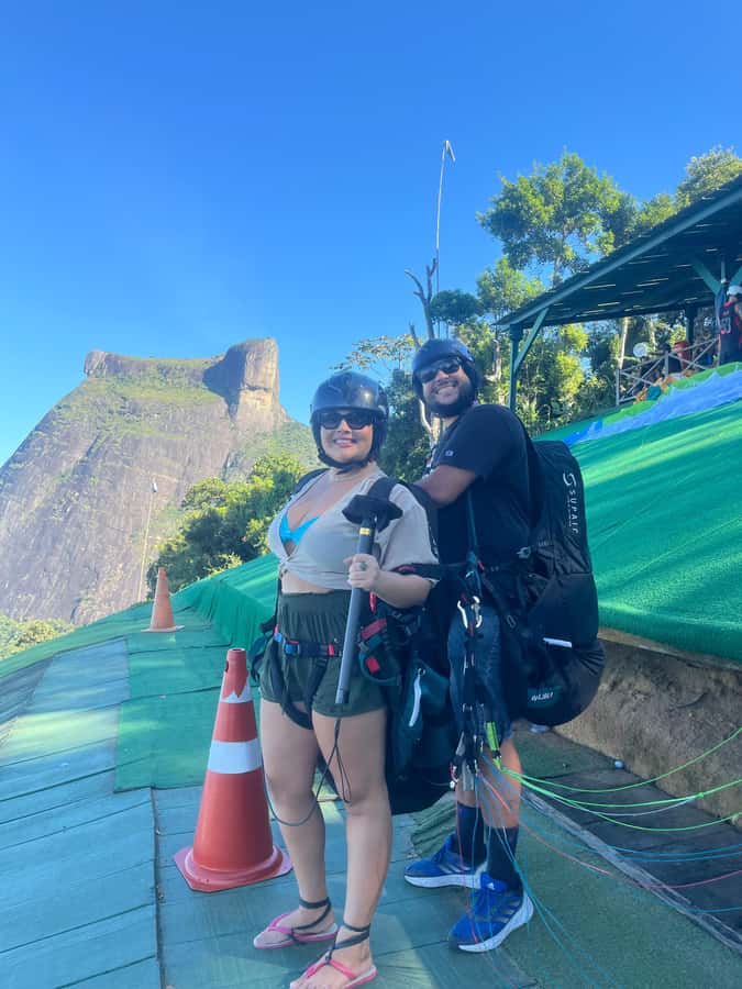 Rio de janeiro : Paragliding Tandem Flights over Rio - Who will enjoy this most