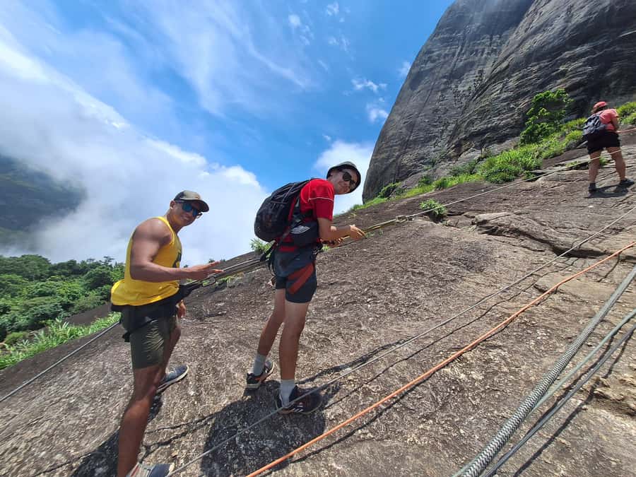 Rio de Janeiro: Pedra da Gávea - guided hike with best views - Who should book this hike