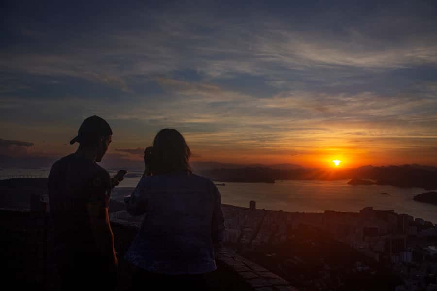 Rio de Janeiro: Private Sunrise Tour at Mirante Dona Marta - Why Mirante Dona Marta is a fine sunrise choice