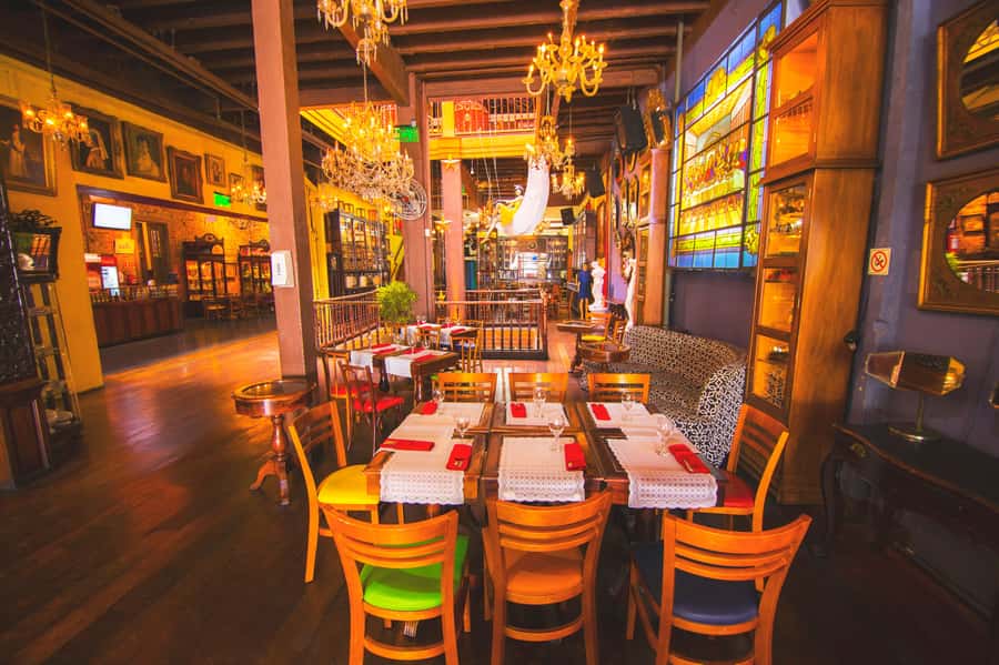 Rio de Janeiro: Rio Scenarium Entrance, Dinner, and Open Bar - Who will enjoy this Rio night most
