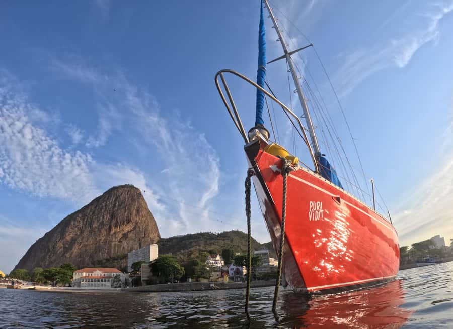 Rio de Janeiro: Sailing Sunset Tour with Snacks and Drinks - Why Guanabara Bay works so well at sunset