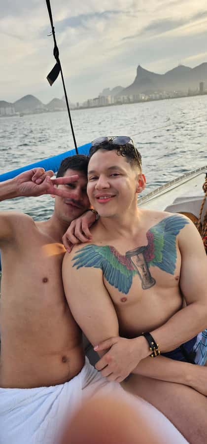 Rio de Janeiro: Sailing Sunset Tour with Snacks and Drinks - Watching Rio change color on the return