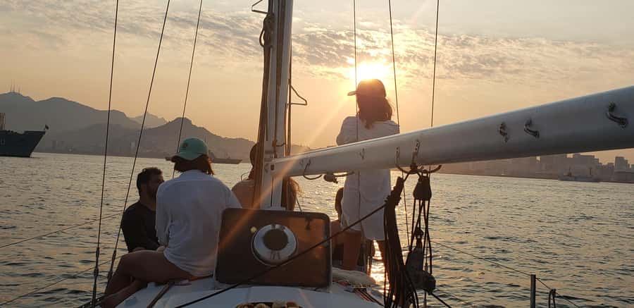 Rio de Janeiro: Sailing Sunset Tour with Snacks and Drinks - What the $70 price really buys you
