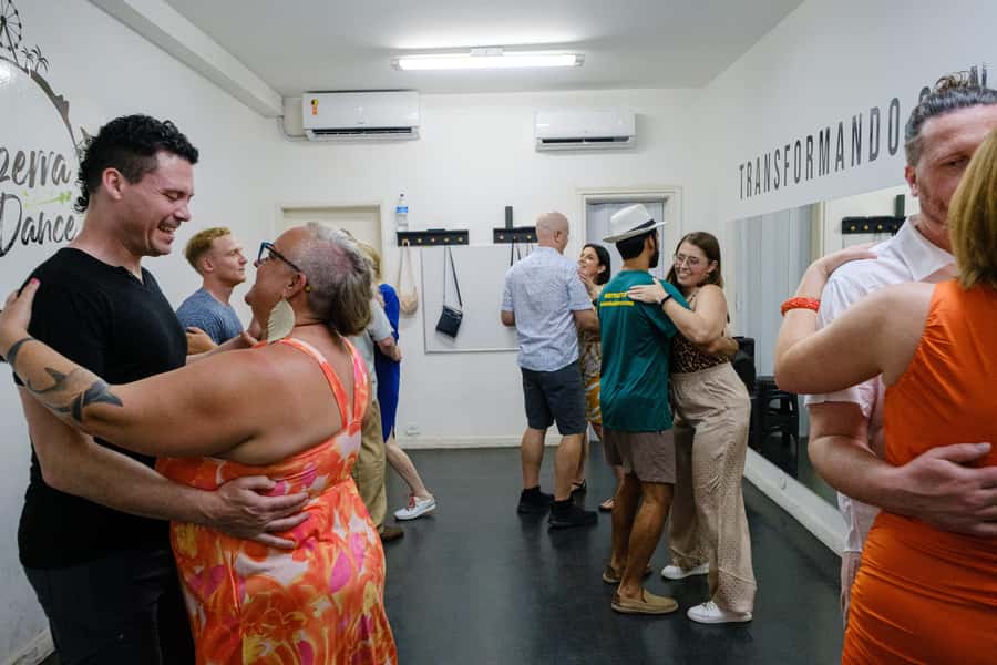 Rio de Janeiro: Samba Class and Samba Night Tour - What the one-hour class really gives you