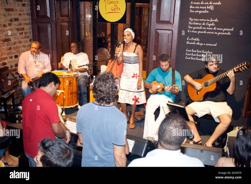 Rio de Janeiro: Samba Class and Samba Night Tour - Live music, local flavor, and the tourist question