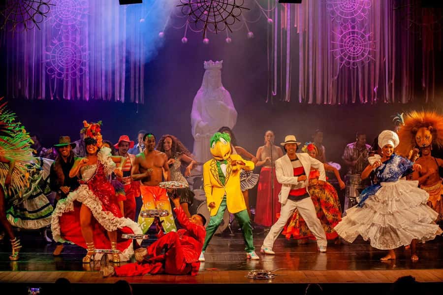 Rio de Janeiro: Samba Show Admission & Transfer - Seating, sound, and the small venue