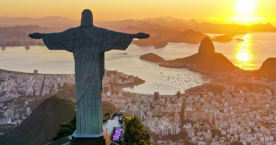 Rio de Janeiro: Skip-The-Line Christ Redeemer Private Tour - The train through Tijuca Forest