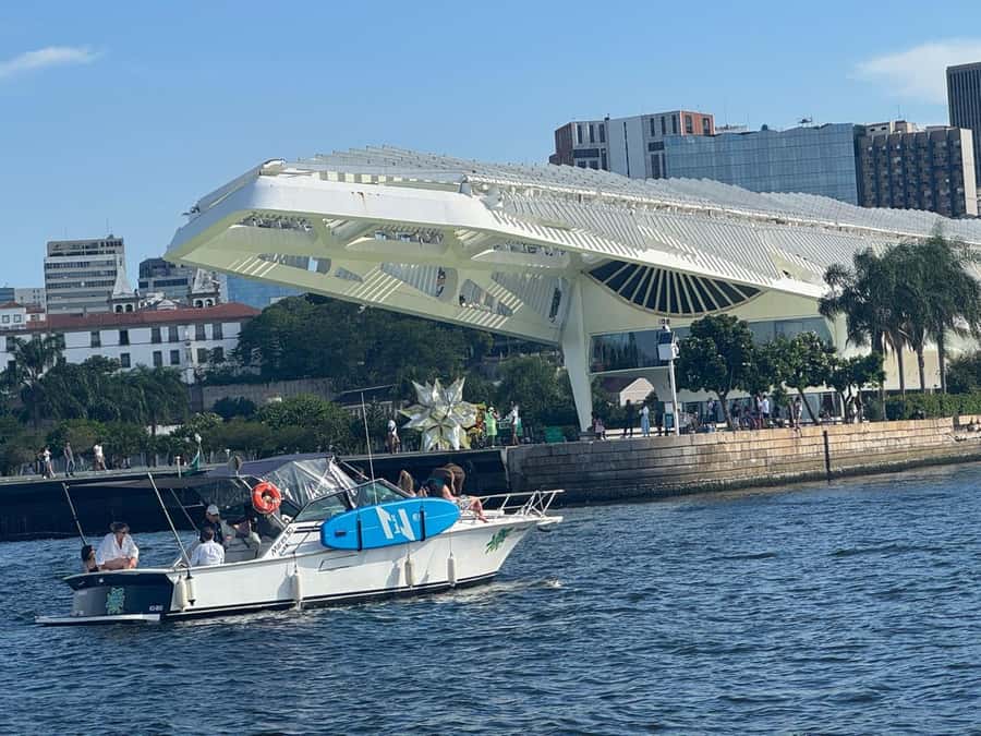 Rio de Janeiro: Speedboat Tour with Snacks and Drinks - Why seeing Rio from Guanabara Bay changes the picture