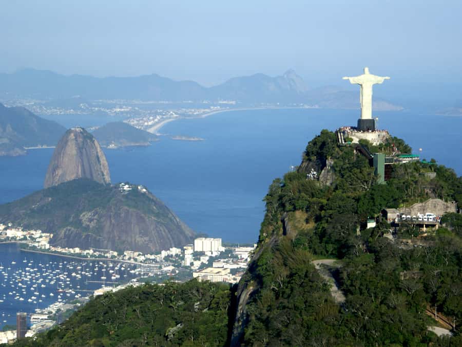 Rio de Janeiro: Sugar Loaf with Lunch and Helicopter Flight - The nine-minute helicopter flight over Rio