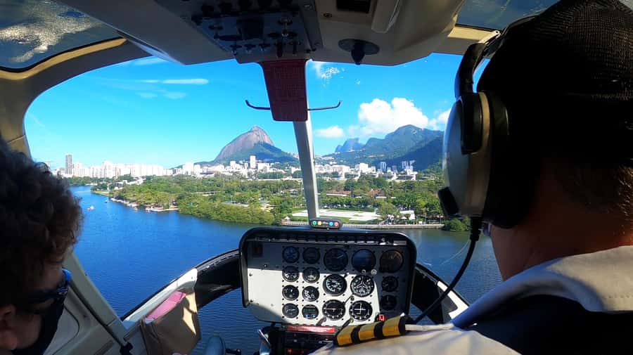 Rio de Janeiro: Sugar Loaf with Lunch and Helicopter Flight - Starting with Rio’s downtown landmarks