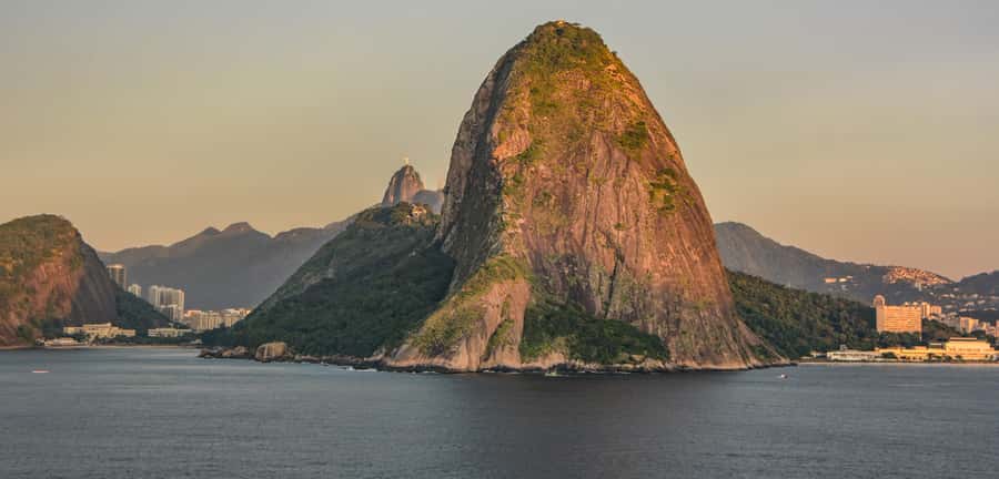 Rio de Janeiro: Sugarloaf Mountain & Beaches Half-Day Tour - Rio’s beach road from Leblon to Copacabana