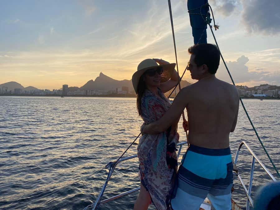 Rio de Janeiro: Sunset Sailboat Tour with Open Bar - Why Guanabara Bay is the right setting