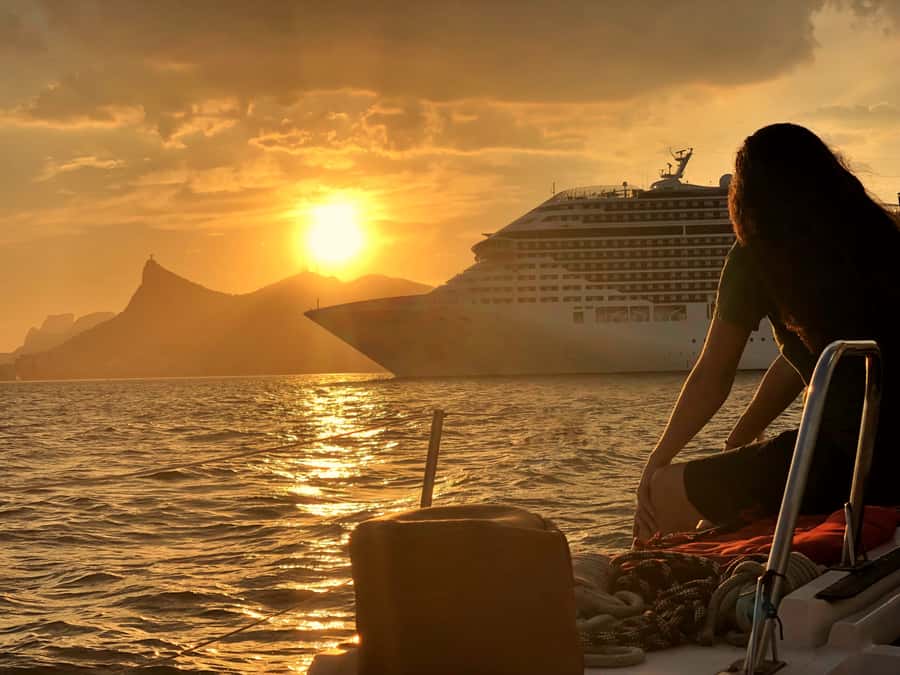 Rio de Janeiro: Sunset Sailing Tour - The small-group setting makes a difference
