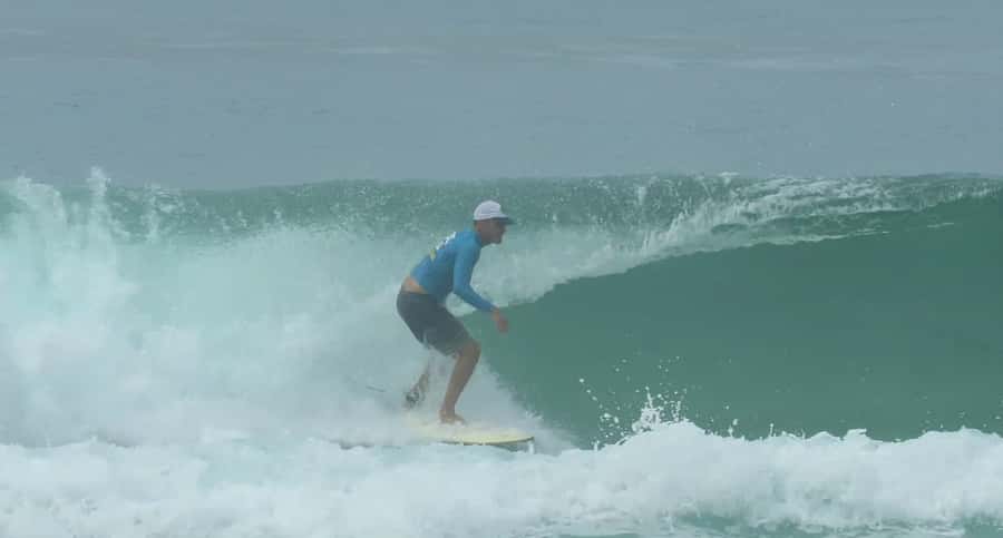 Rio de Janeiro: Surflessons and surfcoach. - Choosing between a lesson and technical coaching