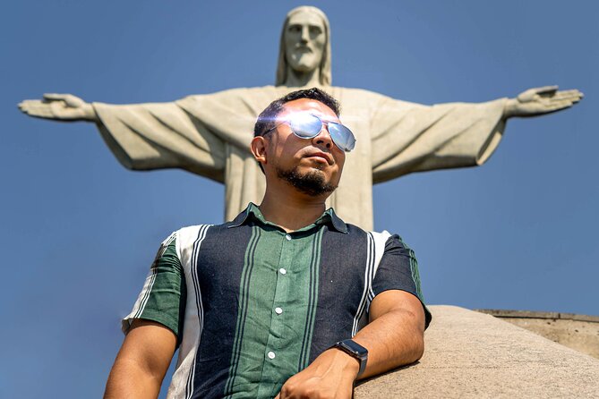 Rio DE Janeiro SUV Private City Tour : avoiding crowds and clouds - Dona Marta gives you Rio’s best photo pause