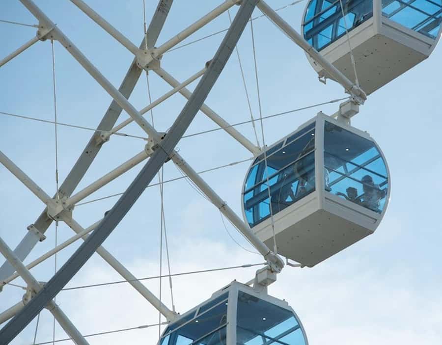 Rio de Janeiro: Yup Star Observation Wheel Ticket - Porto Maravilha gives the ride its setting