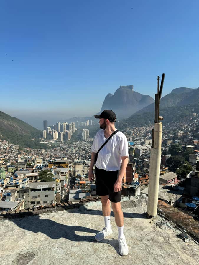 Rio: Favela Rocinha Tour with Local Guide & Secret Spots - Starting at São Conrado Metro, not a hotel lobby