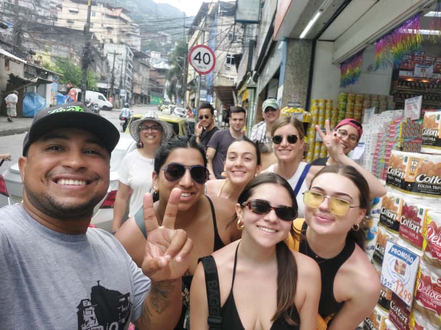 Rio Favela Tour - Why the private group format matters