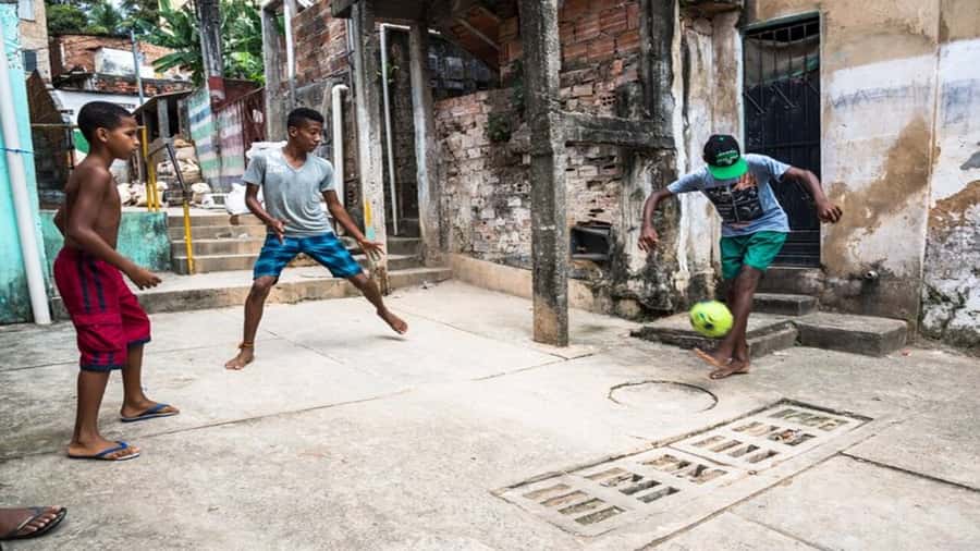 Rio: Favela Walking Tour of Rocinha with a Resident Guide - From Cardeal Arcoverde station to Rocinha