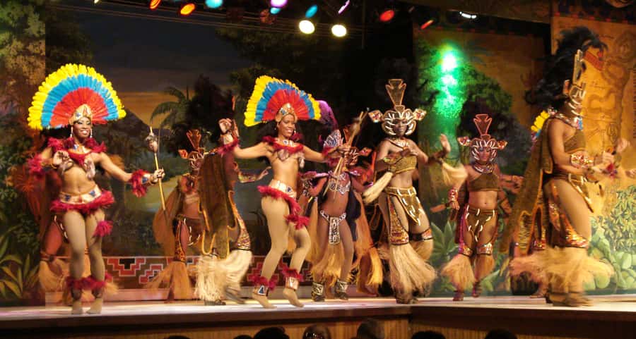 Rio: Ginga Tropical Folkloric Show & Optional Dinner - Choosing the Churrascaria Dinner